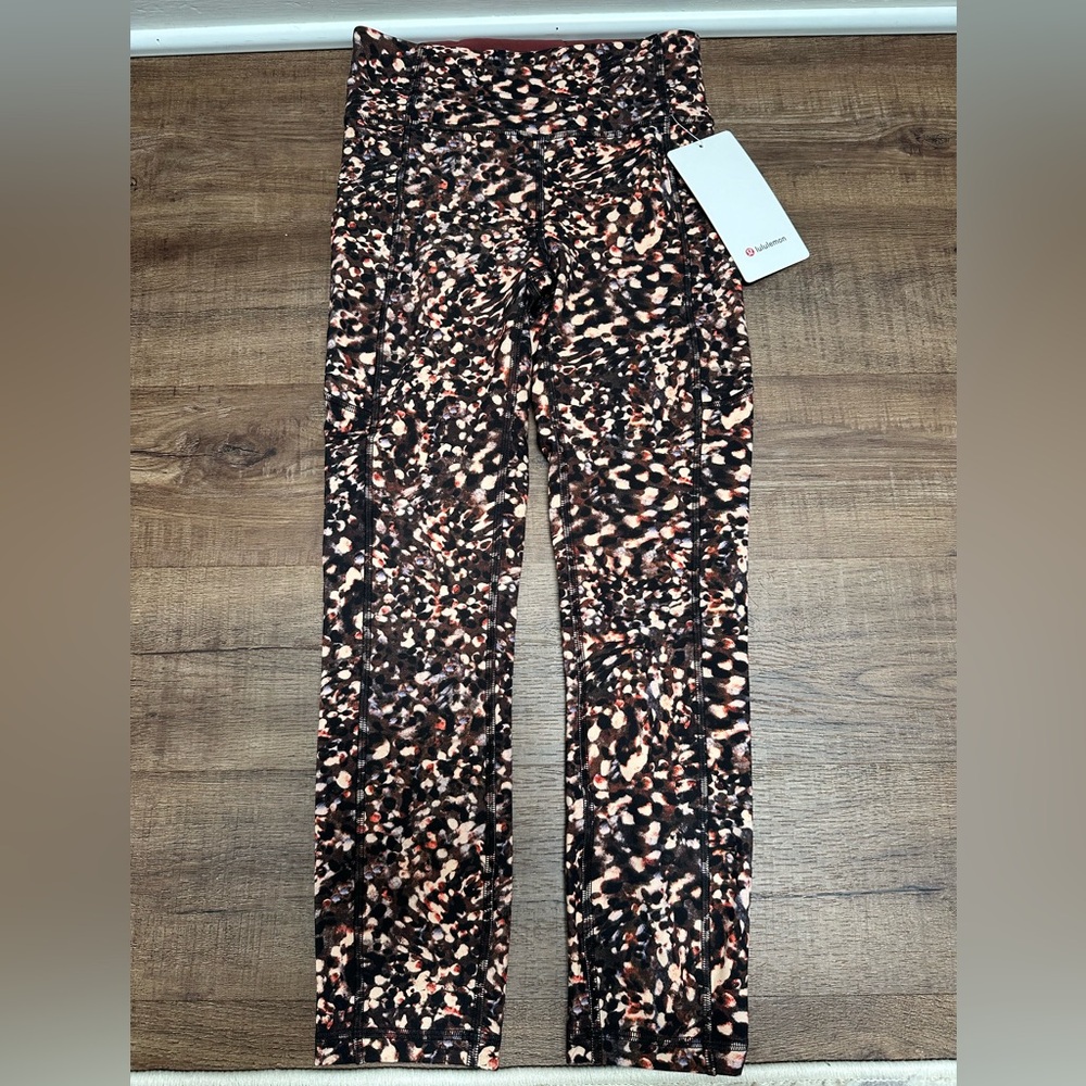 Lululemon Invigorate High Rise Crop 23" Motion Flux Multi 4 NWT